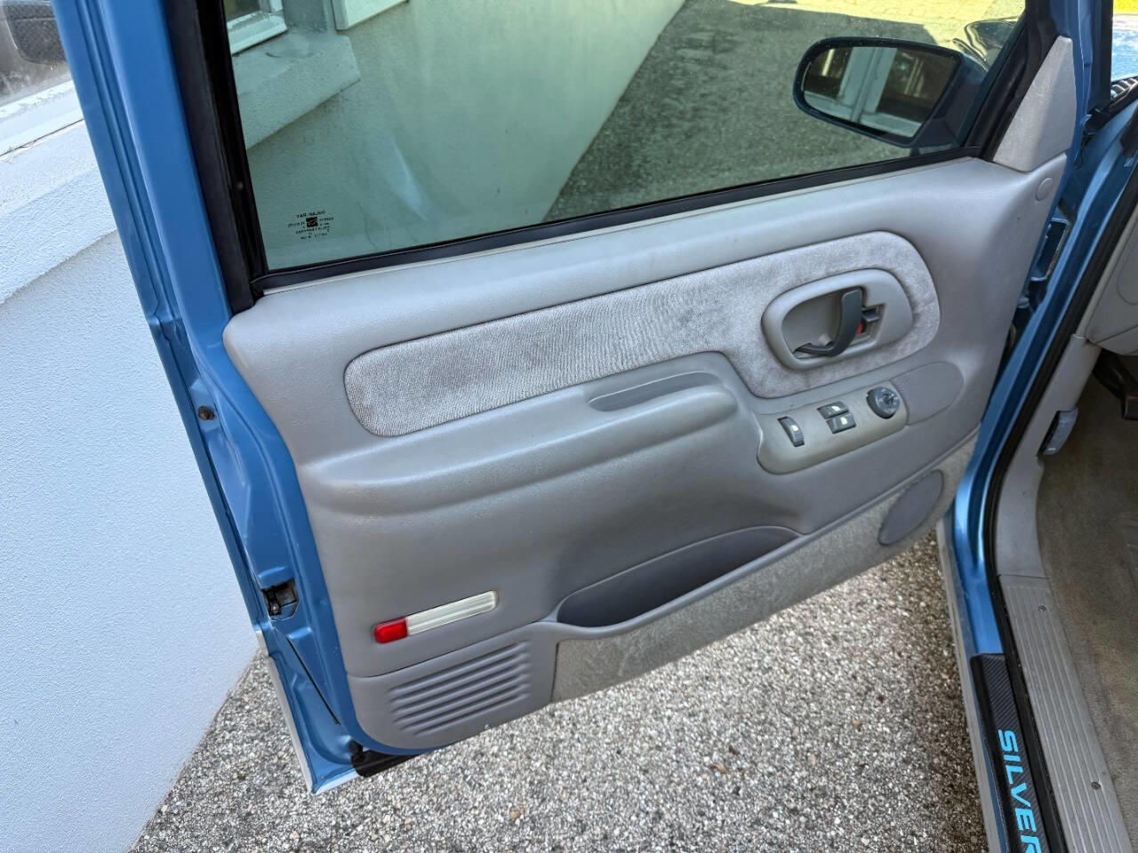 1997 Chevrolet Silverado 1500 photo 13