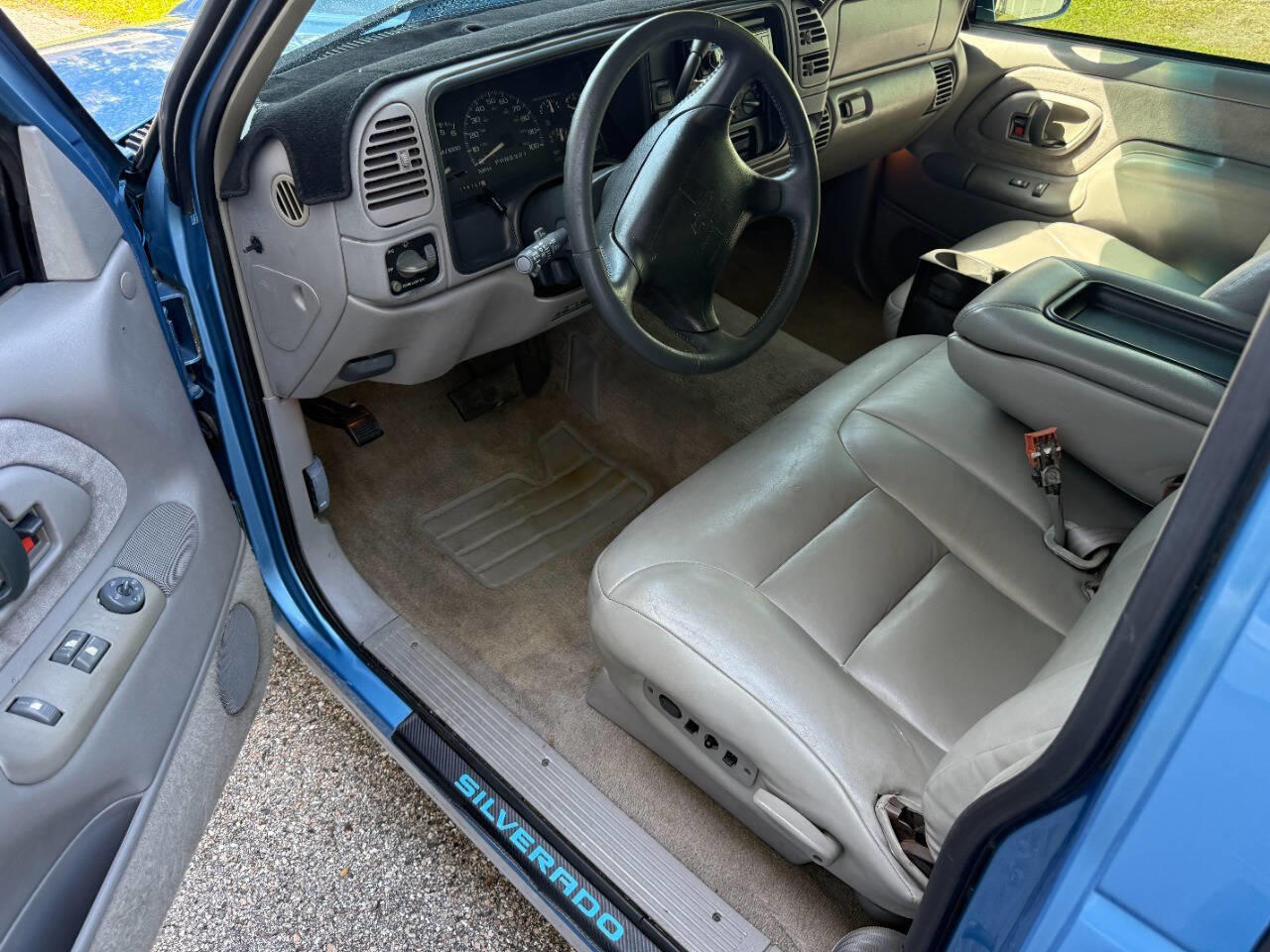 1997 Chevrolet Silverado 1500 photo 3