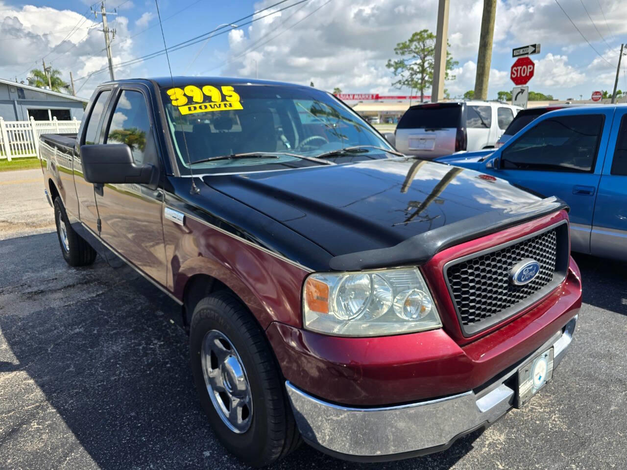 2005 Ford F-150 XLT photo 2