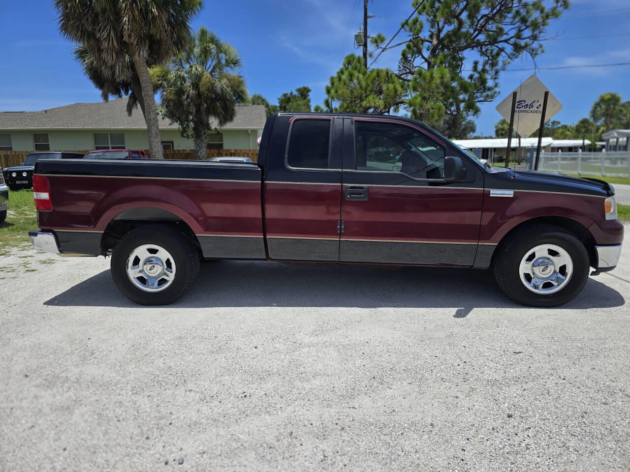 2005 Ford F-150 XLT photo 4