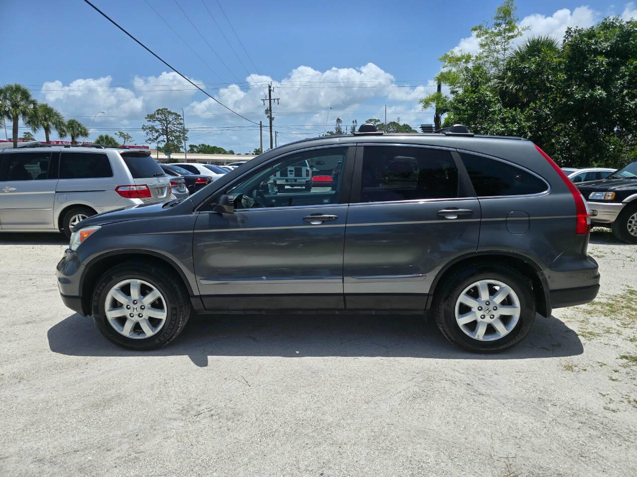 2011 Honda CR-V SE photo 11