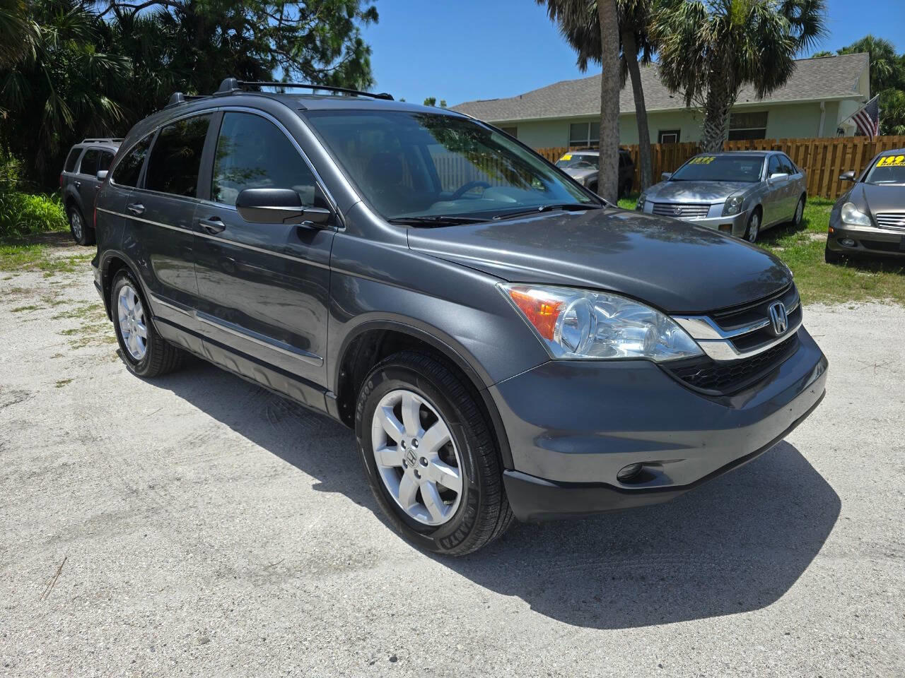 2011 Honda CR-V SE photo 3