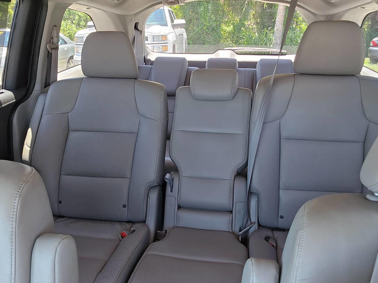 2011 Honda Odyssey photo 14