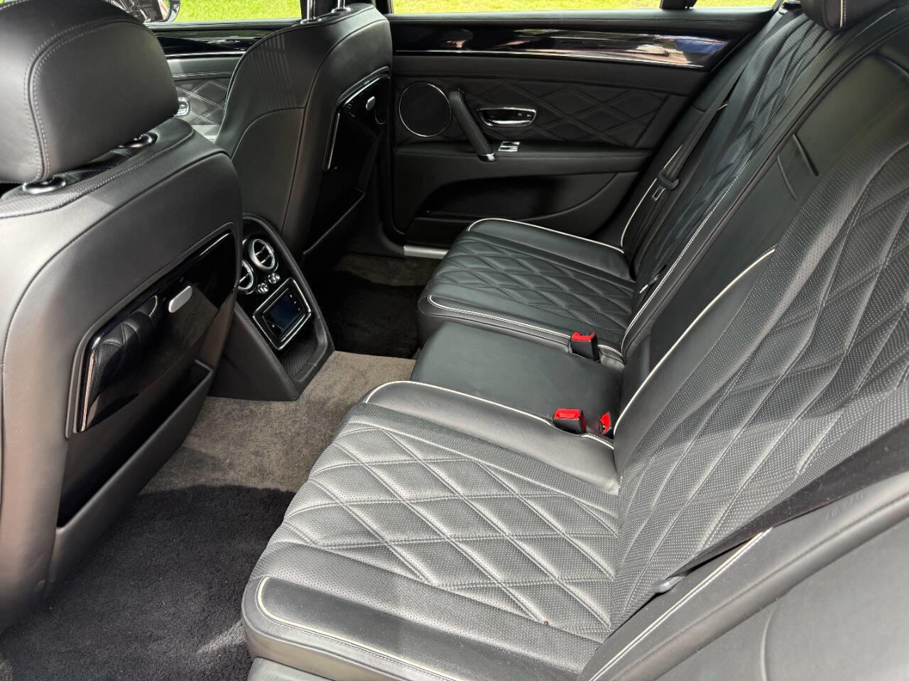 2014 Bentley Flying Spur photo 2