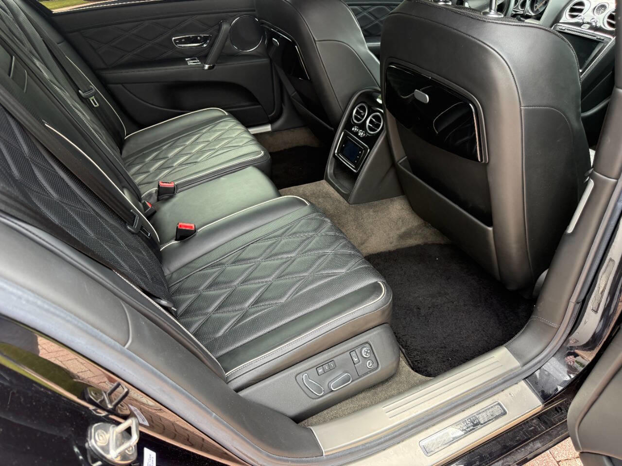 2014 Bentley Flying Spur photo 4