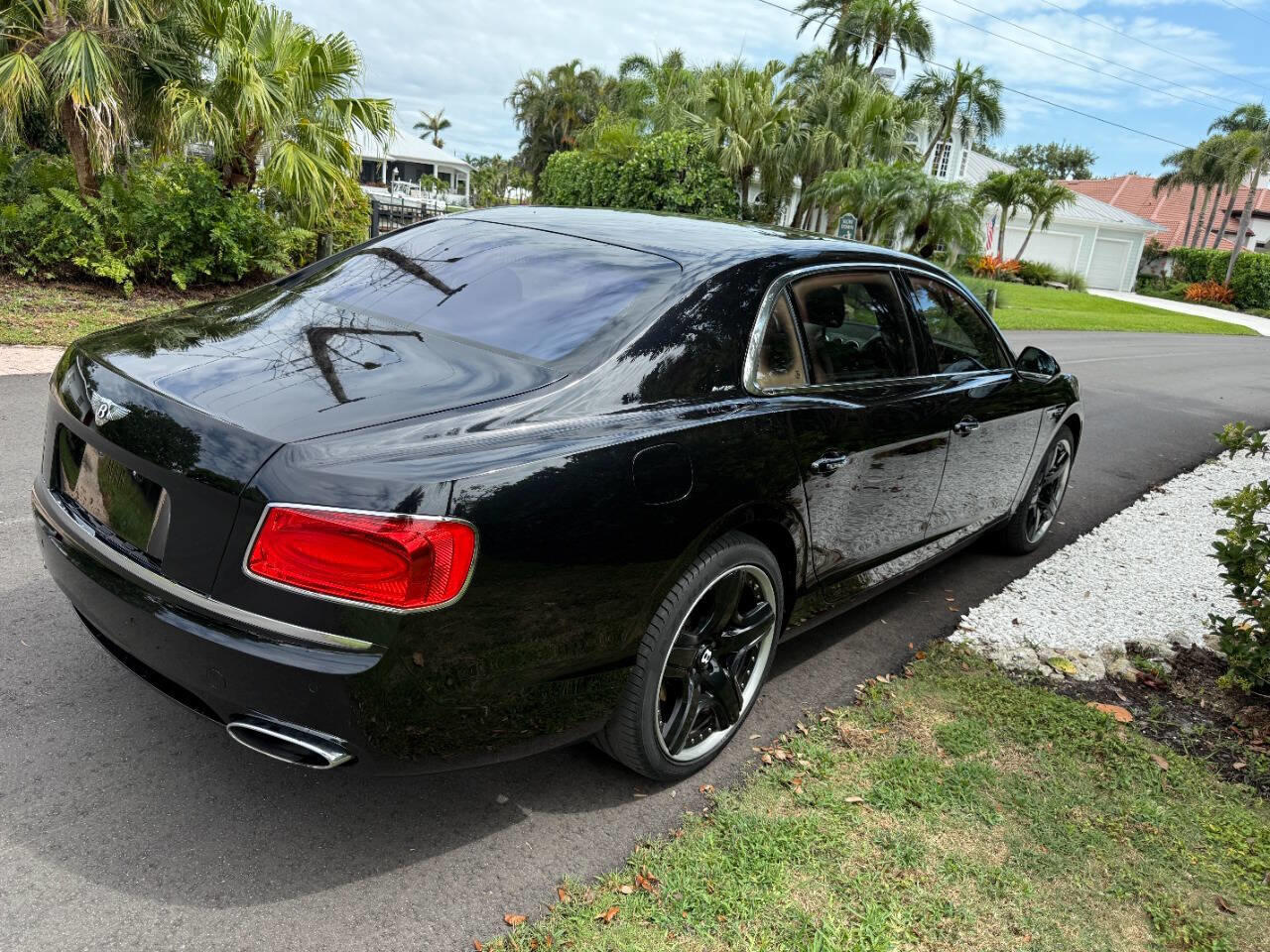 2014 Bentley Flying Spur photo 9