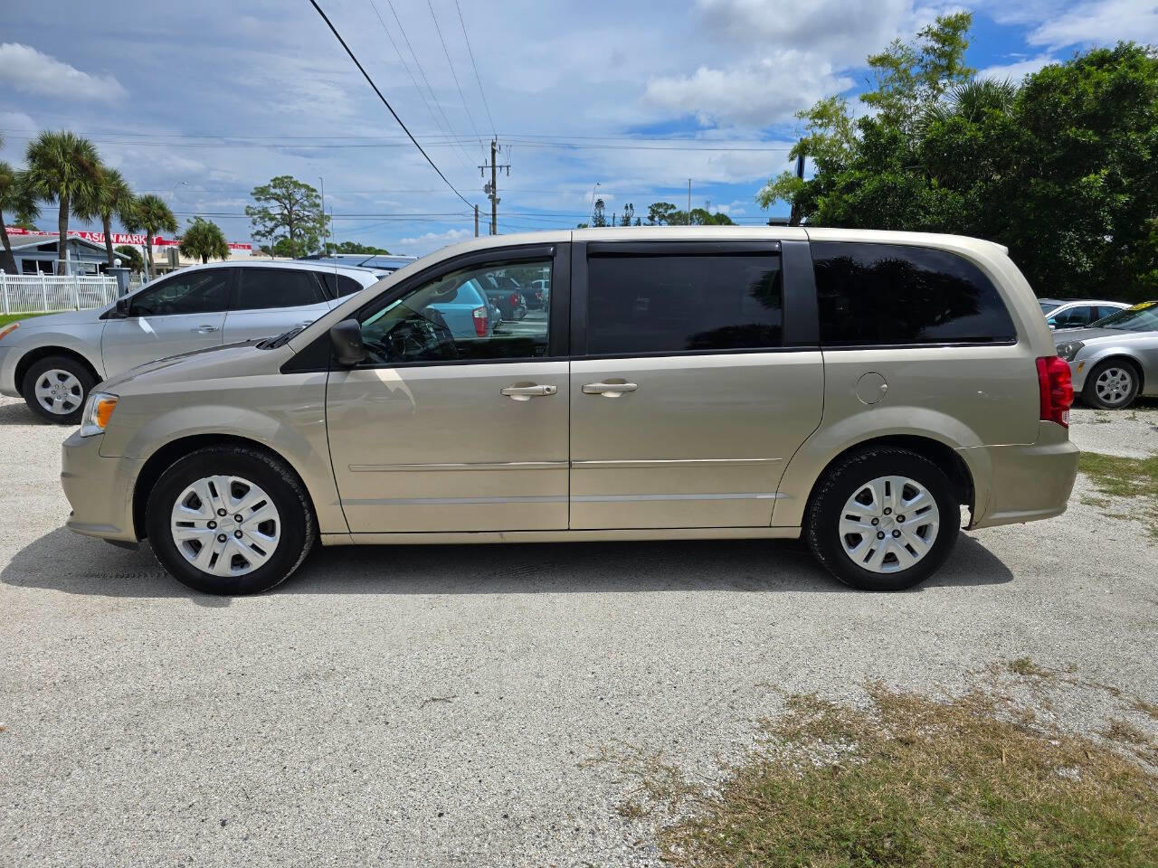 2014 Dodge Grand Caravan SE photo 12