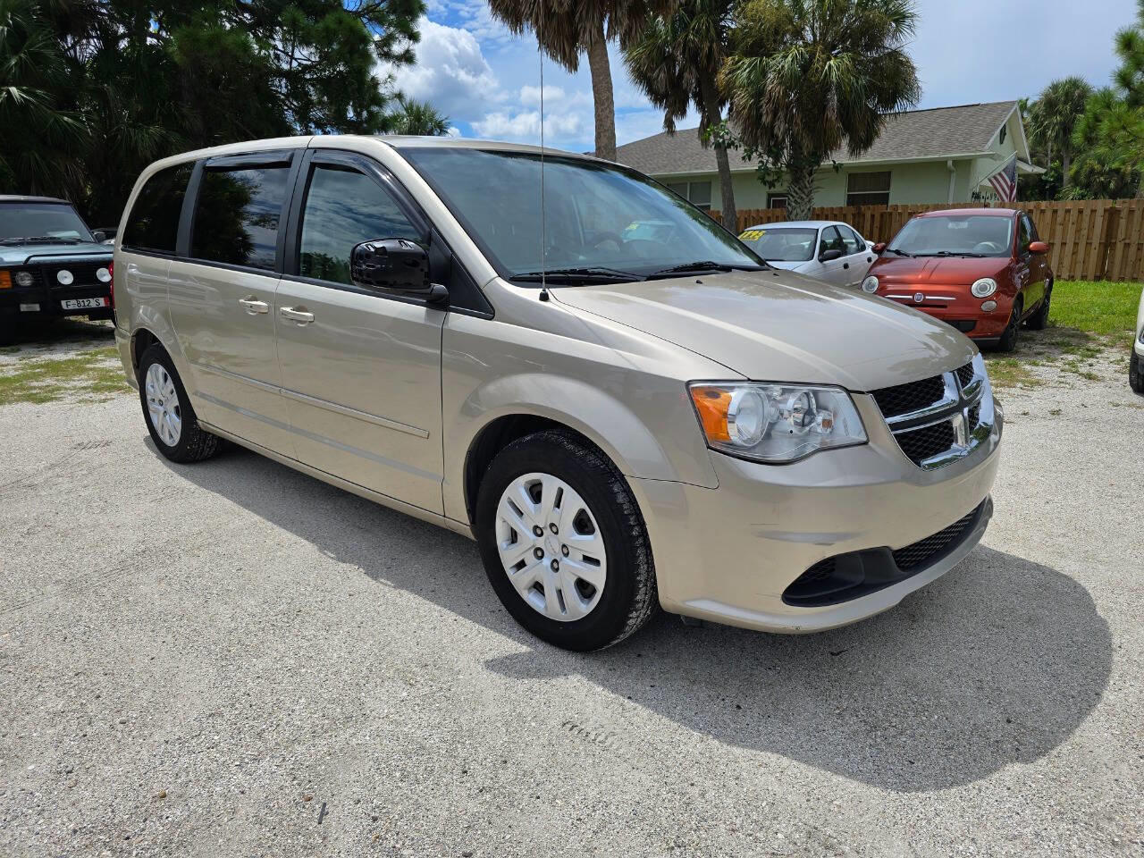 2014 Dodge Grand Caravan SE photo 5