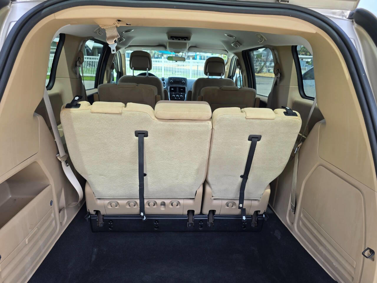 2014 Dodge Grand Caravan SE photo 6