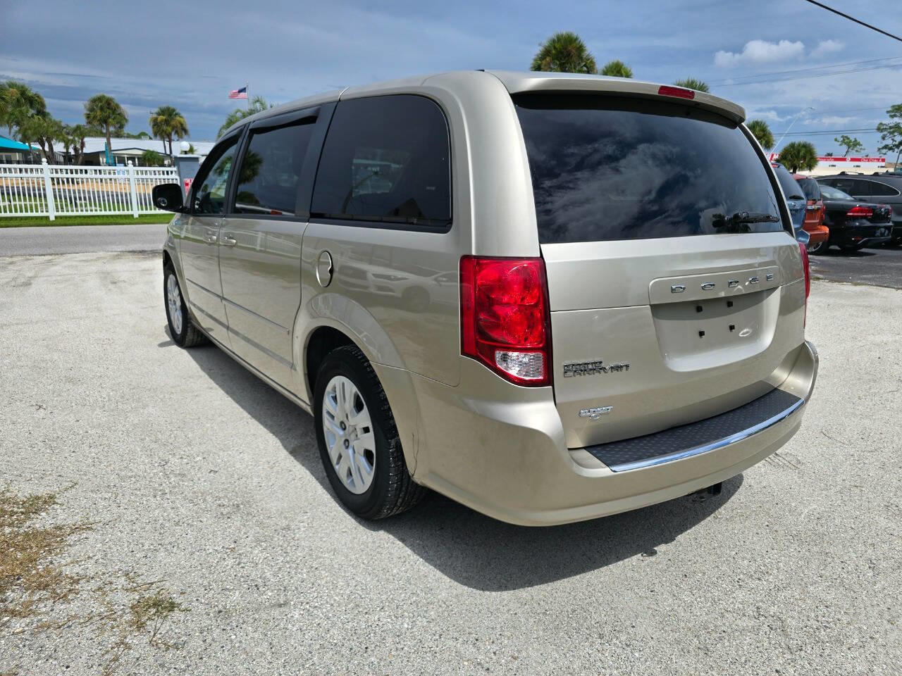 2014 Dodge Grand Caravan SE photo 10